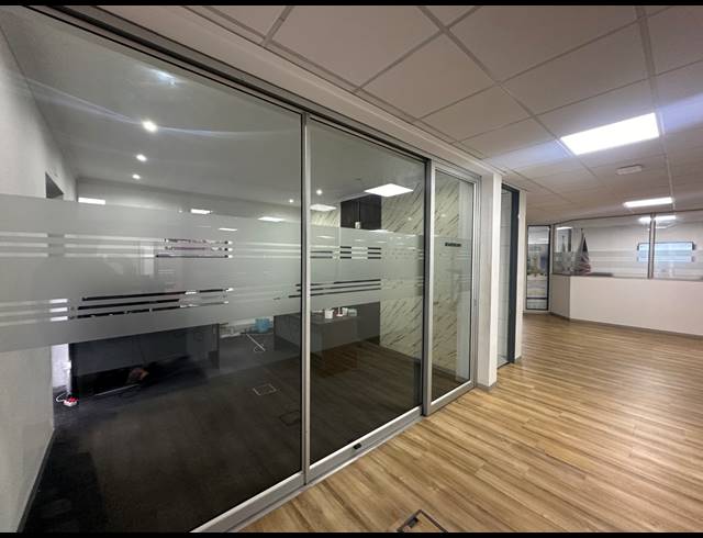 225M² OFFICE TO LET IN CENTURY CITY